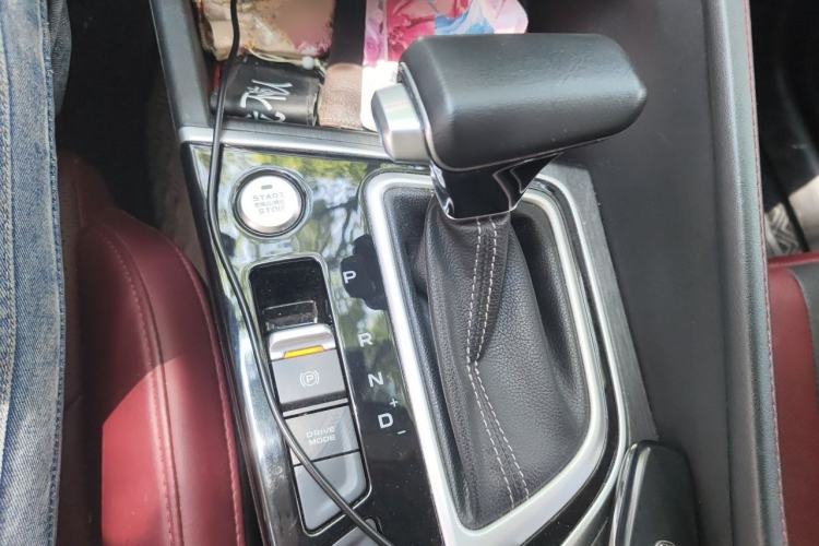 Used CHANGAN Eado 2021 PLUS Blue Whale NE 1.4T GDI DCT Prestige Model Gear Lever