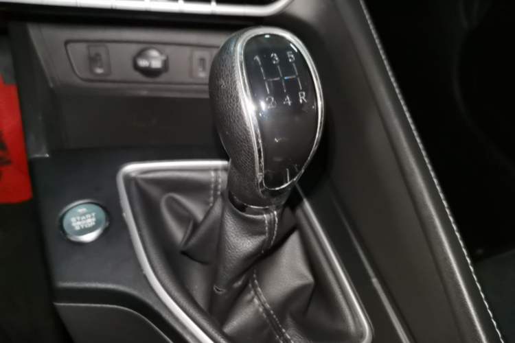 Used CHANGAN Eado 2021 PLUS 1.6L GDI Manual Elite Model Gear Lever
