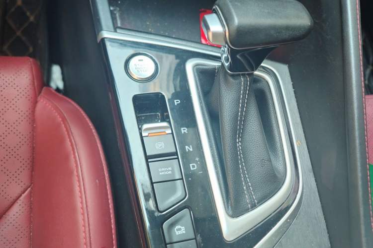 Used CHANGAN Eado 2021 PLUS Blue Whale NE 1.4T GDI DCT Prestige Model Gear Lever