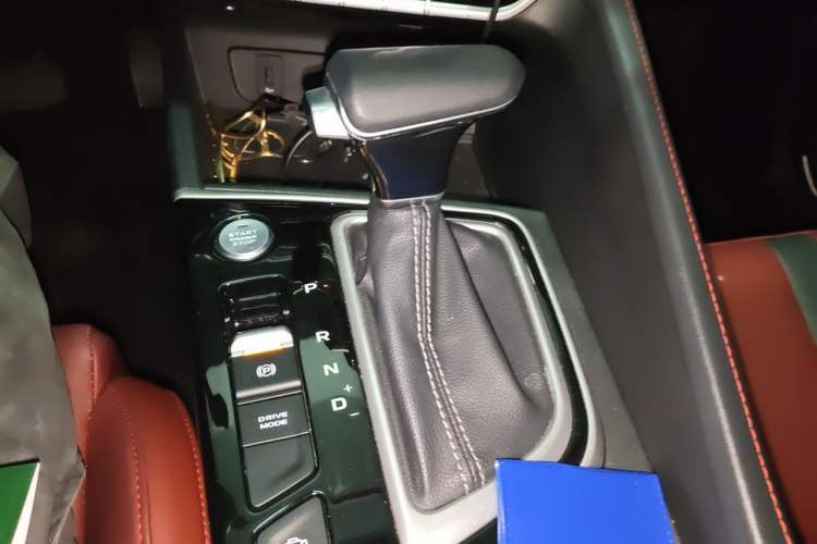 Used CHANGAN Eado 2021 PLUS Blue Whale NE 1.4T GDI DCT Prestige Model Gear Lever