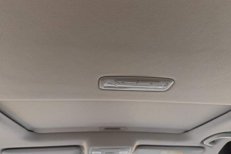 Used CHANGAN Eado 2021 PLUS 1.6L GDI CVT Luxury Model Headliner