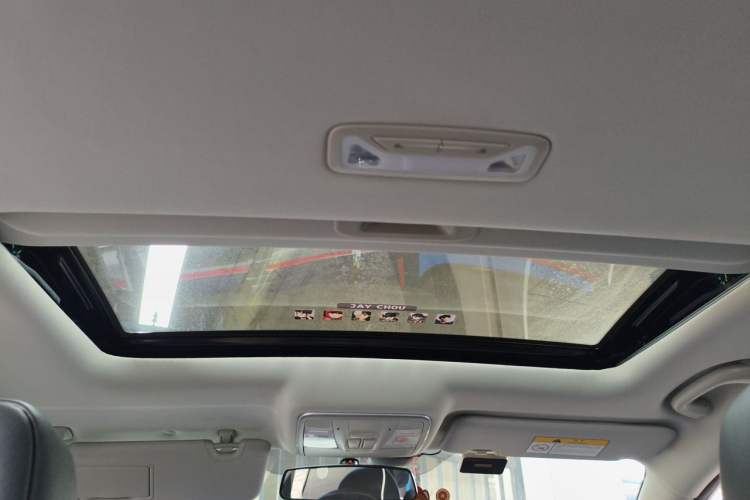 Used CHANGAN Eado 2021 PLUS 1.6L GDI Manual Luxury Model Headliner