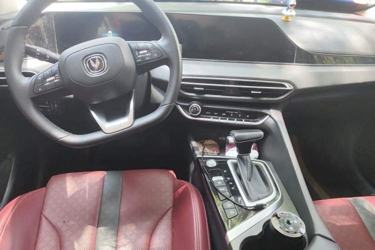 Used CHANGAN Eado 2021 PLUS Blue Whale NE 1.4T GDI DCT Prestige Model Interior 2