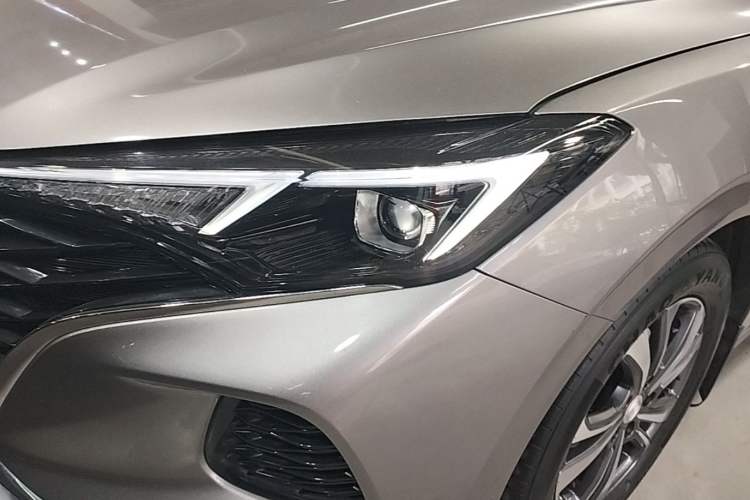 Used CHANGAN Eado 2021 PLUS Blue Whale NE 1.4T GDI DCT Prestige Model Left Front Headlight