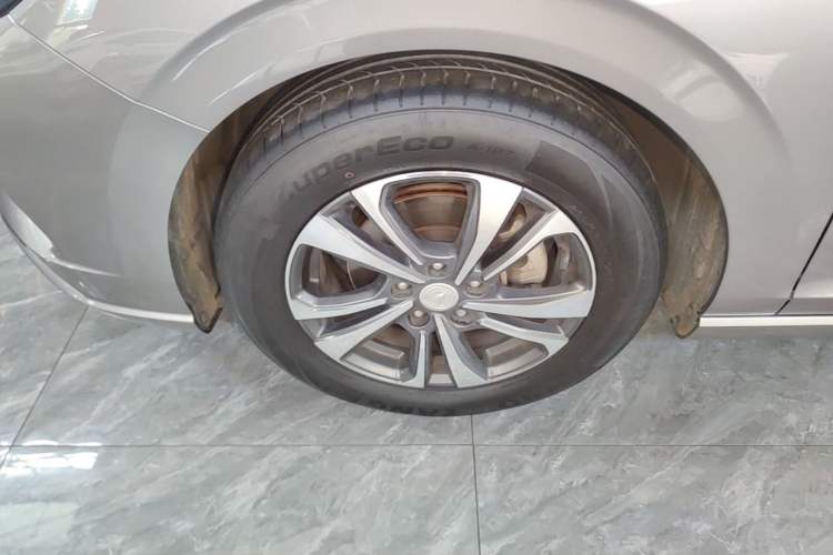 Used CHANGAN Eado 2021 PLUS Blue Whale NE 1.4T GDI DCT Prestige Model Left Front Wheel Hub