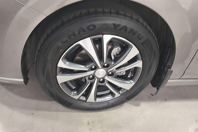 Used CHANGAN Eado 2021 PLUS Blue Whale NE 1.4T GDI DCT Prestige Model Left Front Wheel Hub