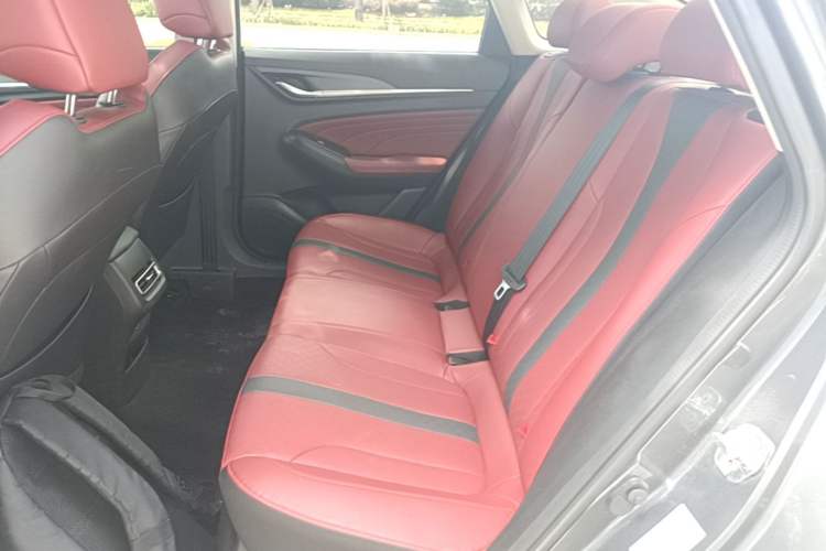 Used CHANGAN Eado 2021 PLUS Blue Whale NE 1.4T GDI DCT Prestige Model Left Rear Seat