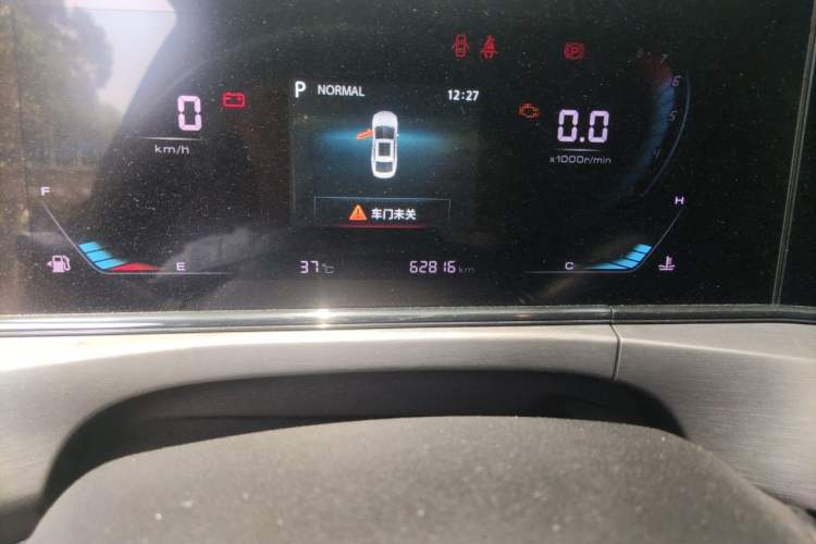 Used CHANGAN Eado 2021 PLUS Blue Whale NE 1.4T GDI DCT Prestige Model Odometer Close Up