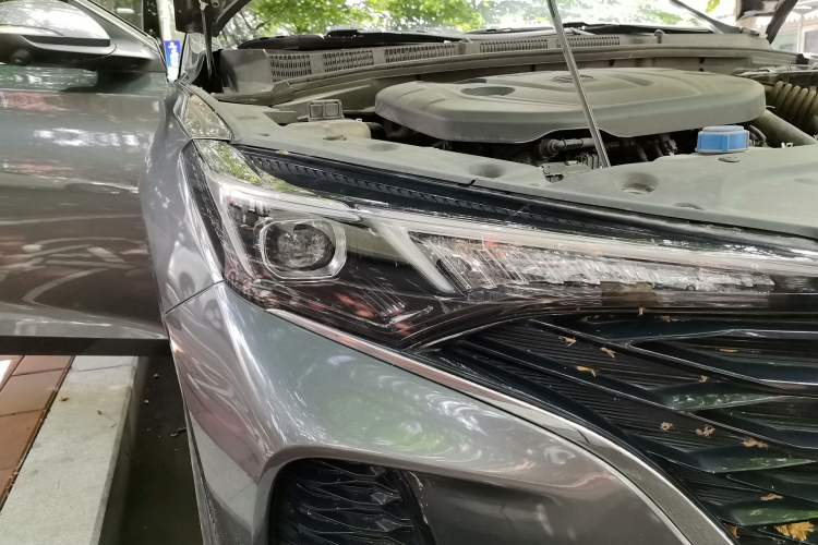 Used CHANGAN Eado 2021 PLUS Blue Whale NE 1.4T GDI DCT Prestige Model Right Front Headlight