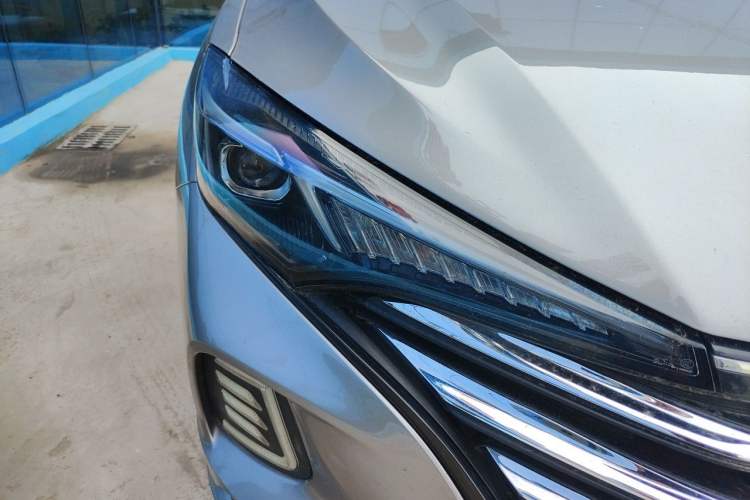 Used CHANGAN Eado 2021 PLUS 1.6L GDI Manual Luxury Model Right Front Headlight
