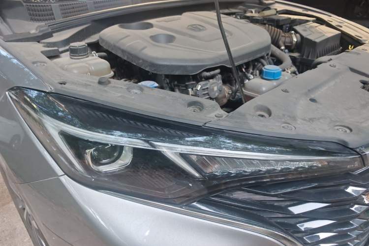 Used CHANGAN Eado 2021 PLUS Blue Whale NE 1.4T GDI DCT Prestige Model Right Front Headlight
