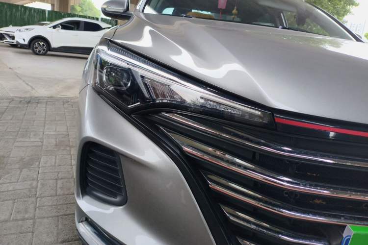 Used CHANGAN Eado 2021 PLUS 1.6L GDI Manual Luxury Model Right Front Headlight