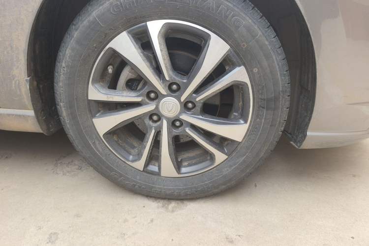 Used CHANGAN Eado 2021 PLUS 1.6L GDI Manual Luxury Model Right Front Wheel Hub
