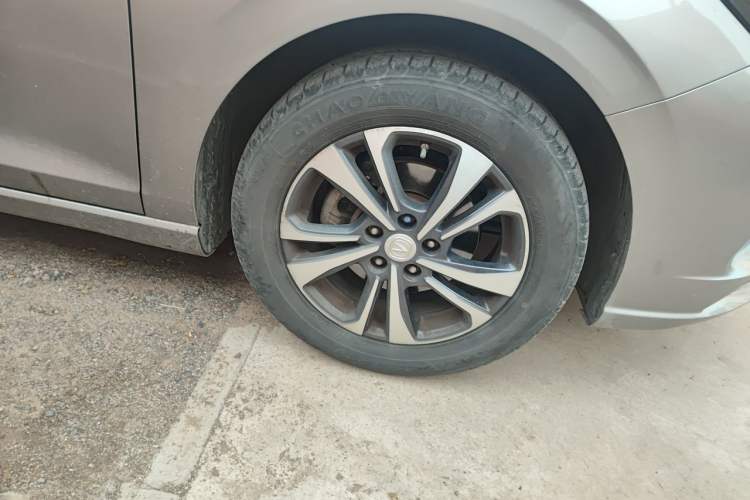 Used CHANGAN Eado 2021 PLUS Blue Whale NE 1.4T GDI DCT Prestige Model Right Front Wheel Hub