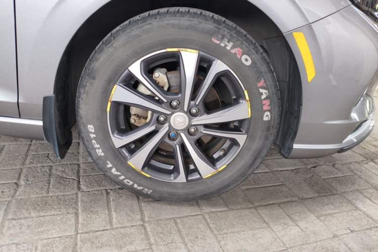Used CHANGAN Eado 2021 PLUS 1.6L GDI Manual Luxury Model Right Front Wheel Hub