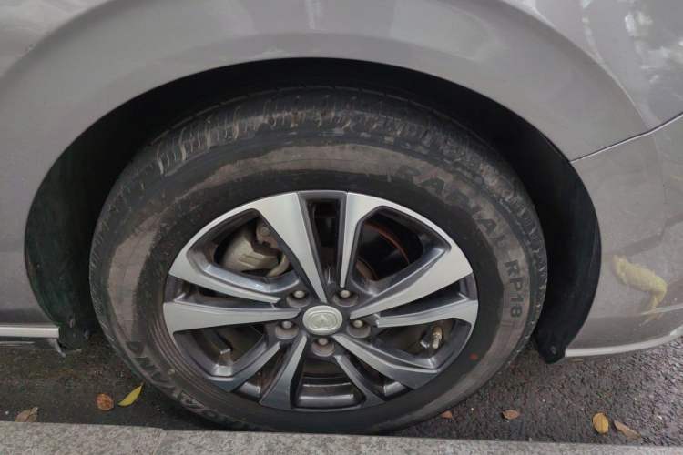 Used CHANGAN Eado 2021 PLUS Blue Whale NE 1.4T GDI DCT Prestige Model Right Front Wheel Hub