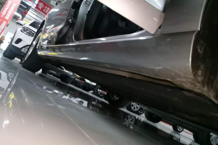 Used CHANGAN Eado 2021 PLUS 1.6L GDI Manual Elite Model Right Side Sill