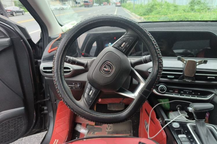 Used CHANGAN Eado 2021 PLUS Blue Whale NE 1.4T GDI DCT Prestige Model Steering Wheel