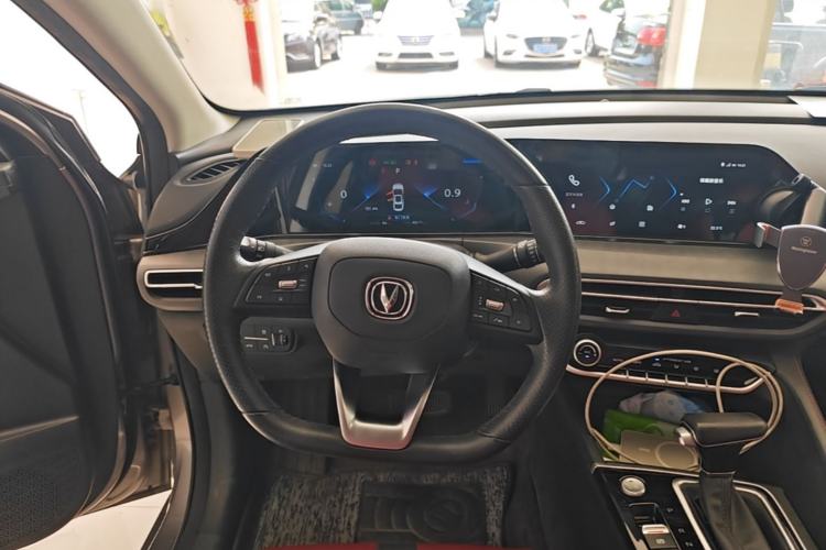 Used CHANGAN Eado 2021 PLUS Blue Whale NE 1.4T GDI DCT Flagship Model Steering Wheel