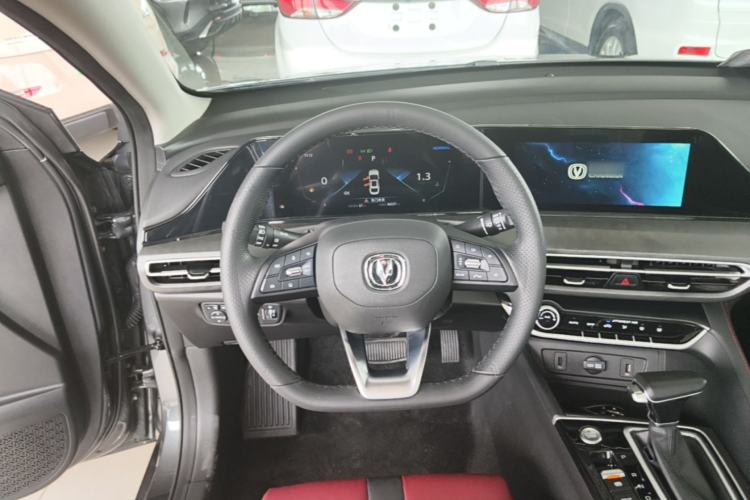 Used CHANGAN Eado 2021 PLUS Blue Whale NE 1.4T GDI DCT Flagship Model Steering Wheel