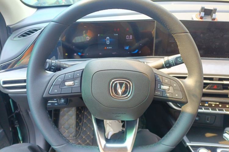 Used CHANGAN Eado 2021 PLUS Blue Whale NE 1.4T GDI DCT Prestige Model Steering Wheel