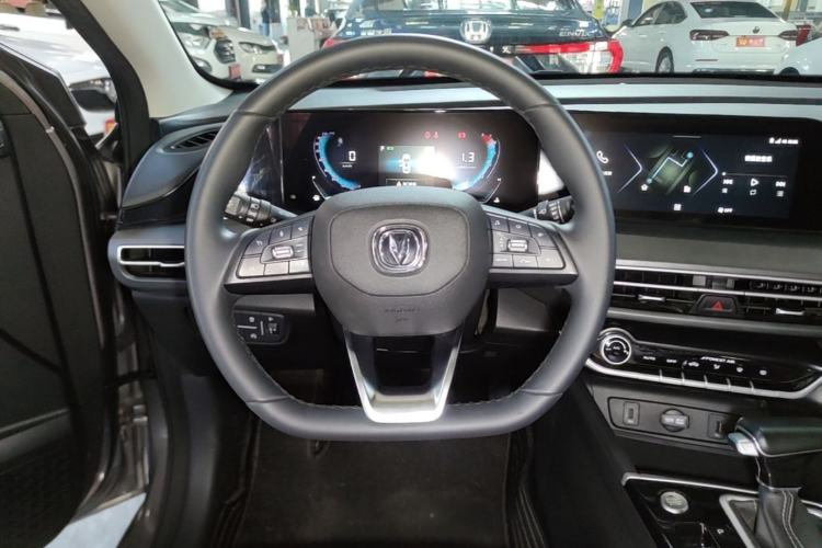 Used CHANGAN Eado 2021 PLUS Blue Whale NE 1.4T GDI DCT Prestige Model Steering Wheel
