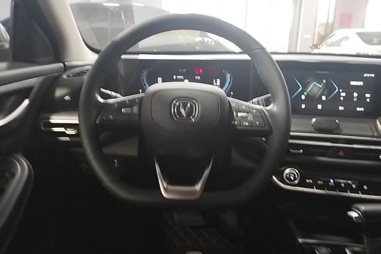 Used CHANGAN Eado 2021 PLUS Blue Whale NE 1.4T GDI DCT Prestige Model Steering Wheel