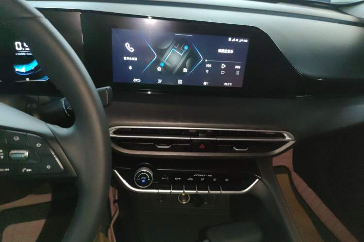 Used CHANGAN Eado 2021 PLUS Blue Whale NE 1.4T GDI DCT Prestige Model Audio And AC Panel