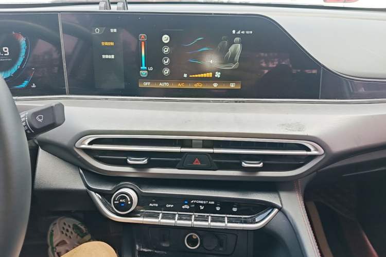 Used CHANGAN Eado 2021 PLUS Blue Whale NE 1.4T GDI DCT Prestige Model Audio And AC Panel