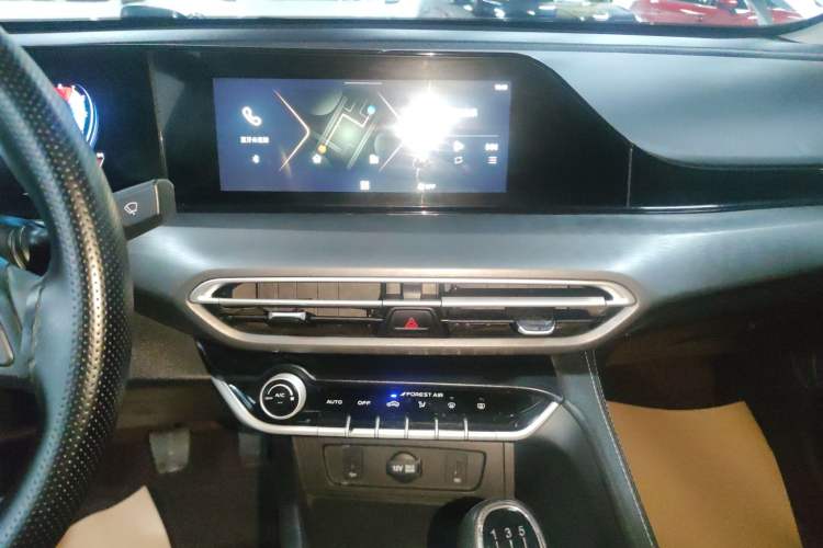 Used CHANGAN Eado 2021 PLUS 1.6L GDI Manual Luxury Model Audio And AC Panel