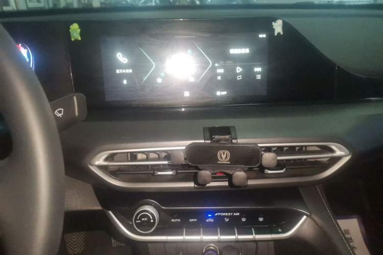 Used CHANGAN Eado 2021 PLUS 1.6L GDI Manual Luxury Model Audio And AC Panel