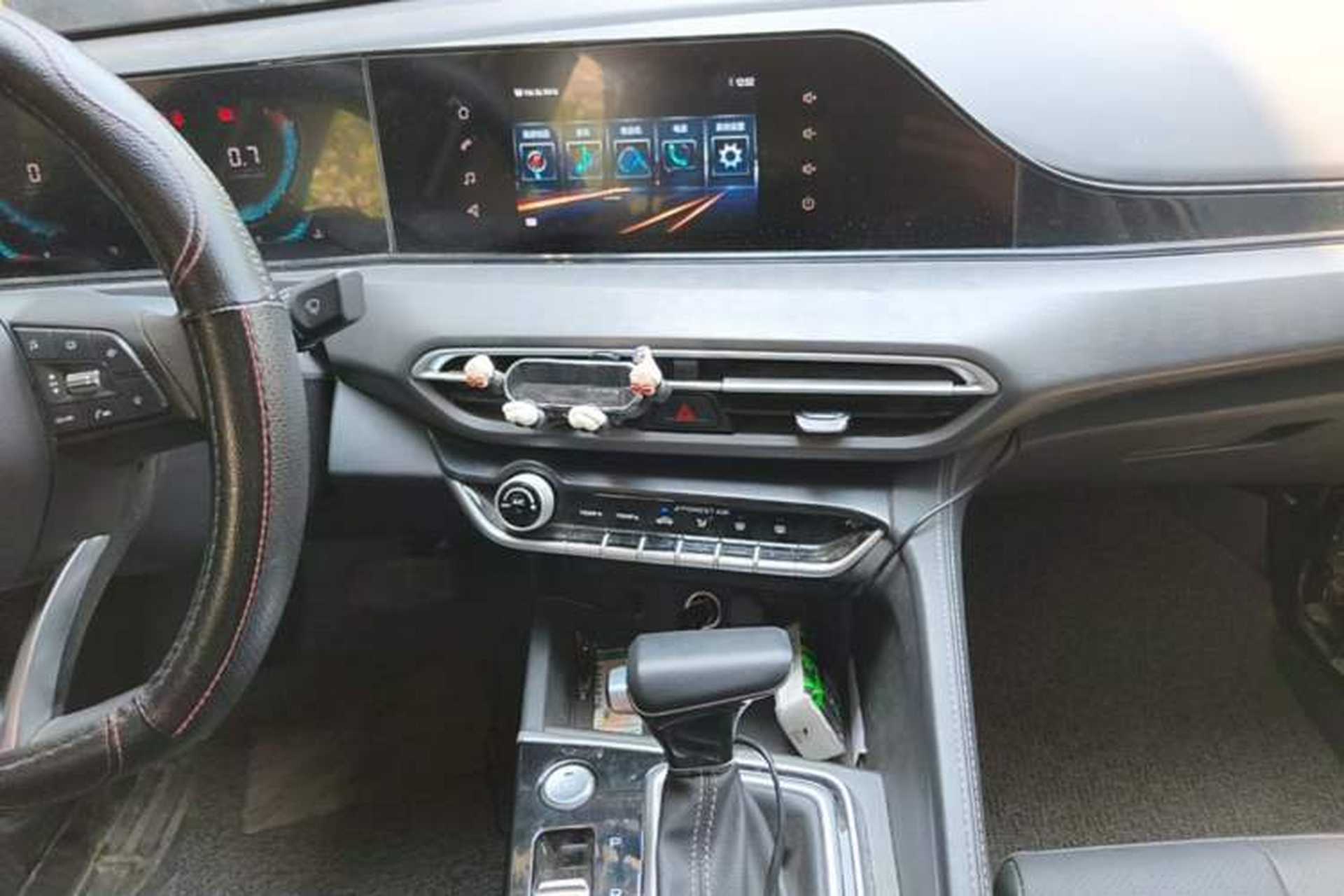 Used CHANGAN Eado 2021 PLUS 1.6L GDI CVT Elite Model Audio And AC Panel