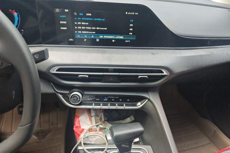 Used CHANGAN Eado 2021 PLUS Blue Whale NE 1.4T GDI DCT Prestige Model Audio And AC Panel