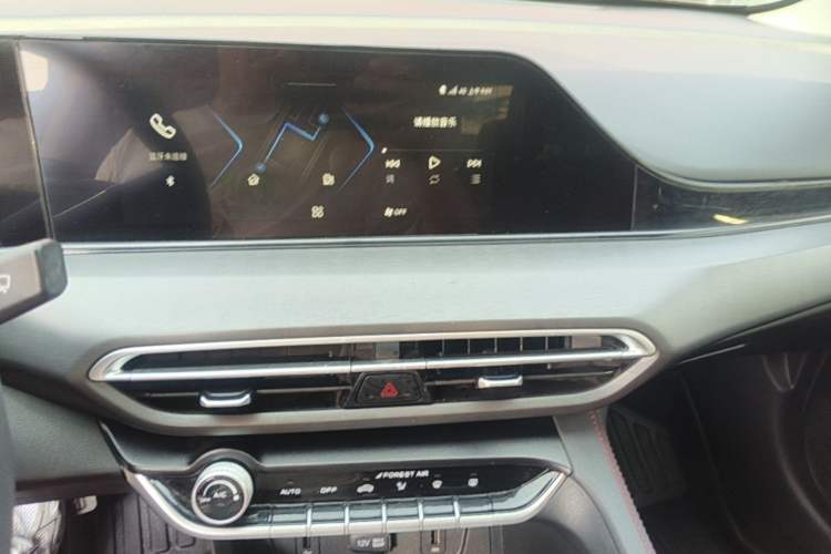 Used CHANGAN Eado 2021 PLUS Blue Whale NE 1.4T GDI DCT Prestige Model Audio And AC Panel