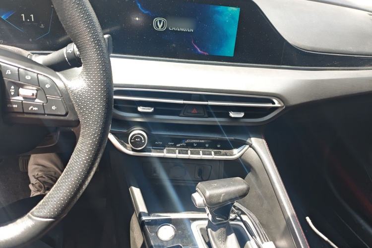 Used CHANGAN Eado 2021 PLUS Blue Whale NE 1.4T GDI DCT Flagship Model Audio And AC Panel