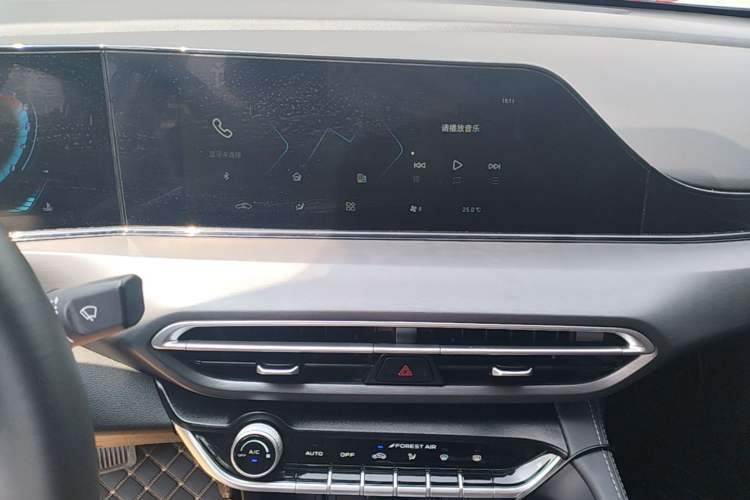 Used CHANGAN Eado 2021 PLUS 1.6L GDI CVT Luxury Model Audio And AC Panel