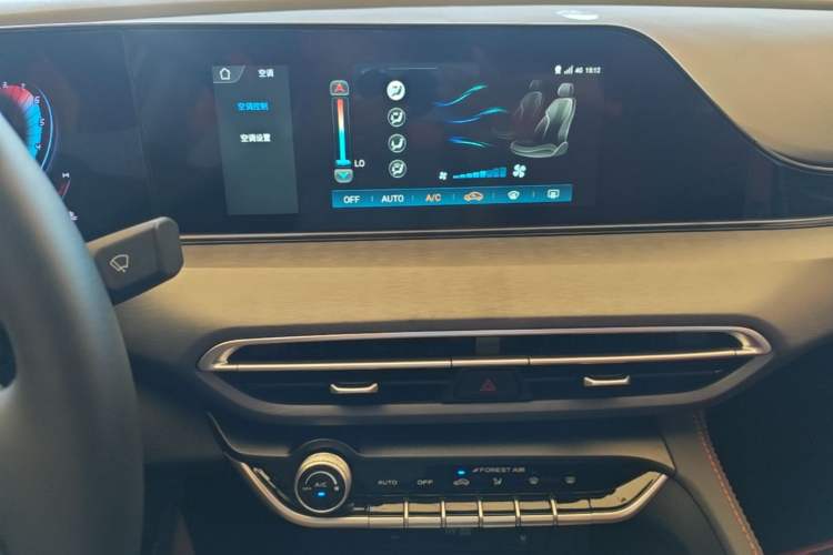 Used CHANGAN Eado 2021 PLUS Blue Whale NE 1.4T GDI DCT Prestige Model Audio And AC Panel