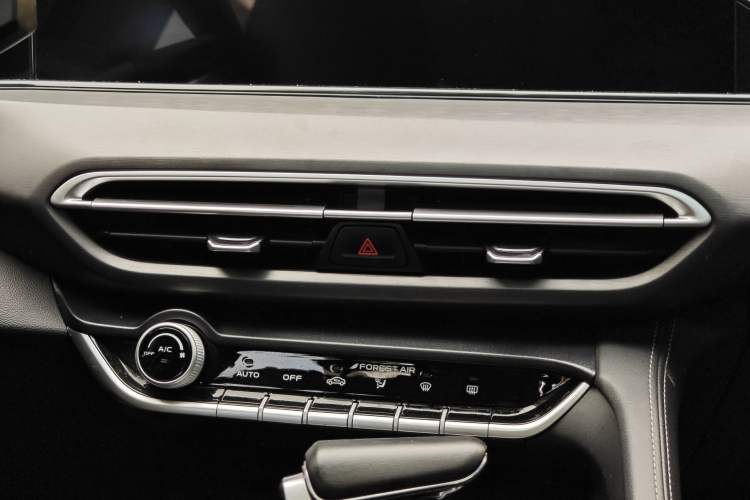 Used CHANGAN Eado 2021 PLUS 1.6L GDI CVT Luxury Model Audio And AC Panel