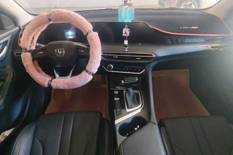 Used CHANGAN Eado 2021 PLUS 1.6L GDI CVT Luxury Model Center Console