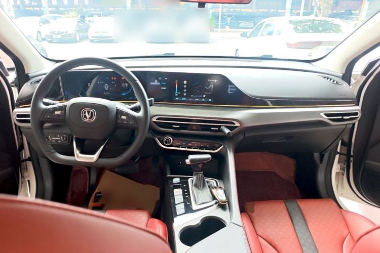 Used CHANGAN Eado 2021 PLUS Blue Whale NE 1.4T GDI DCT Prestige Model Center Console
