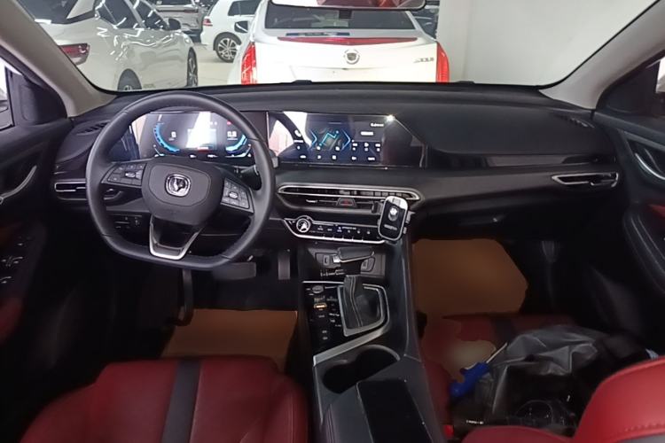 Used CHANGAN Eado 2021 PLUS Blue Whale NE 1.4T GDI DCT Prestige Model Center Console