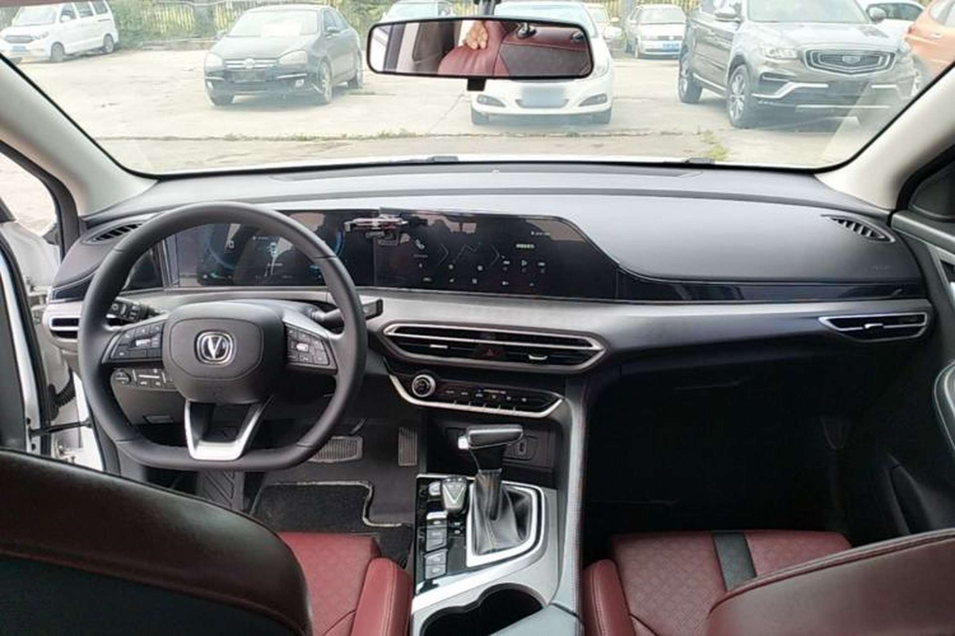 Used CHANGAN Eado 2021 PLUS Blue Whale NE 1.4T GDI DCT Prestige Model Center Console