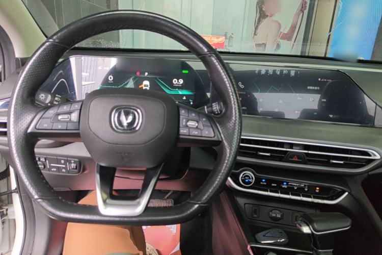 Used CHANGAN Eado 2021 PLUS Blue Whale NE 1.4T GDI DCT Flagship Model Center Console