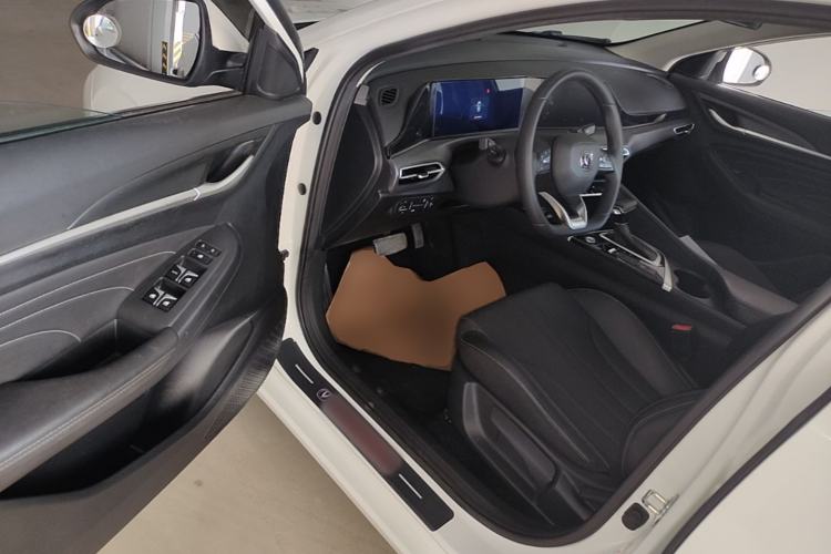 Used CHANGAN Eado 2021 PLUS 1.6L GDI CVT Luxury Model Driver Seat