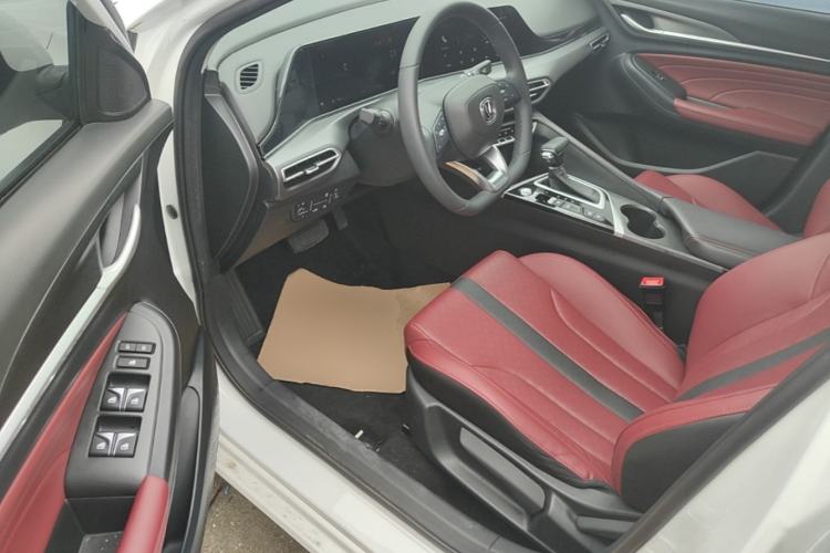 Used CHANGAN Eado 2021 PLUS Blue Whale NE 1.4T GDI DCT Prestige Model Driver Seat