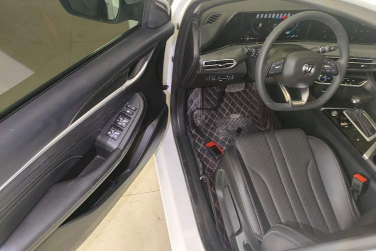 Used CHANGAN Eado 2021 PLUS 1.6L GDI CVT Luxury Model Driver Seat