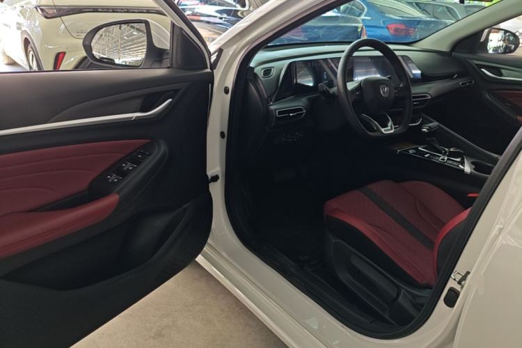 Used CHANGAN Eado 2021 PLUS Blue Whale NE 1.4T GDI DCT Prestige Model Driver Seat