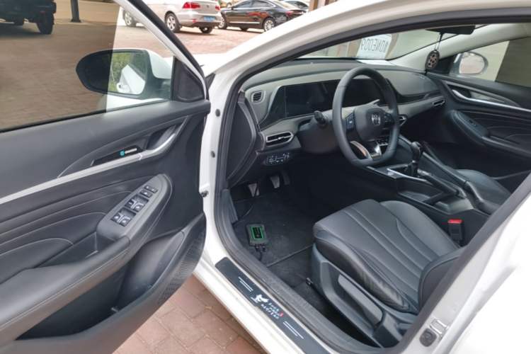 Used CHANGAN Eado 2021 PLUS 1.6L GDI Manual Luxury Model Driver Seat