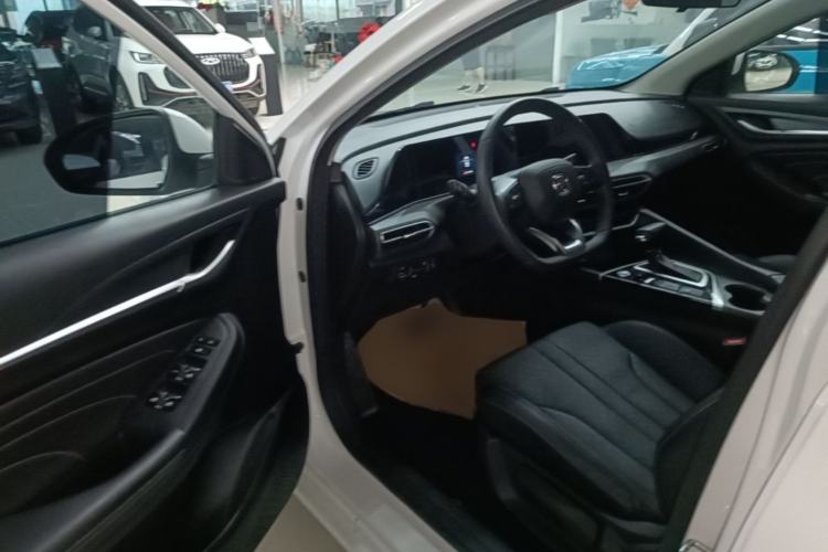 Used CHANGAN Eado 2021 PLUS 1.6L GDI CVT Luxury Model Driver Seat