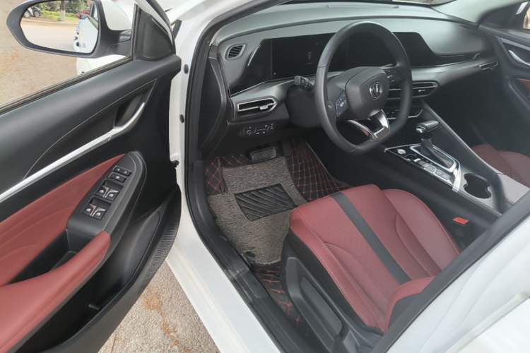 Used CHANGAN Eado 2021 PLUS Blue Whale NE 1.4T GDI DCT Prestige Model Driver Seat